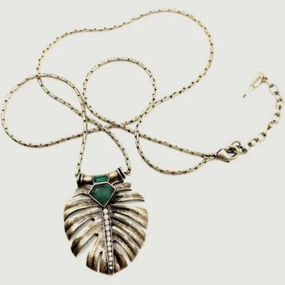 Chloe and Isabel Marquesas 3 Piece Set (Ring Sz 7) - Picture 2 of 11